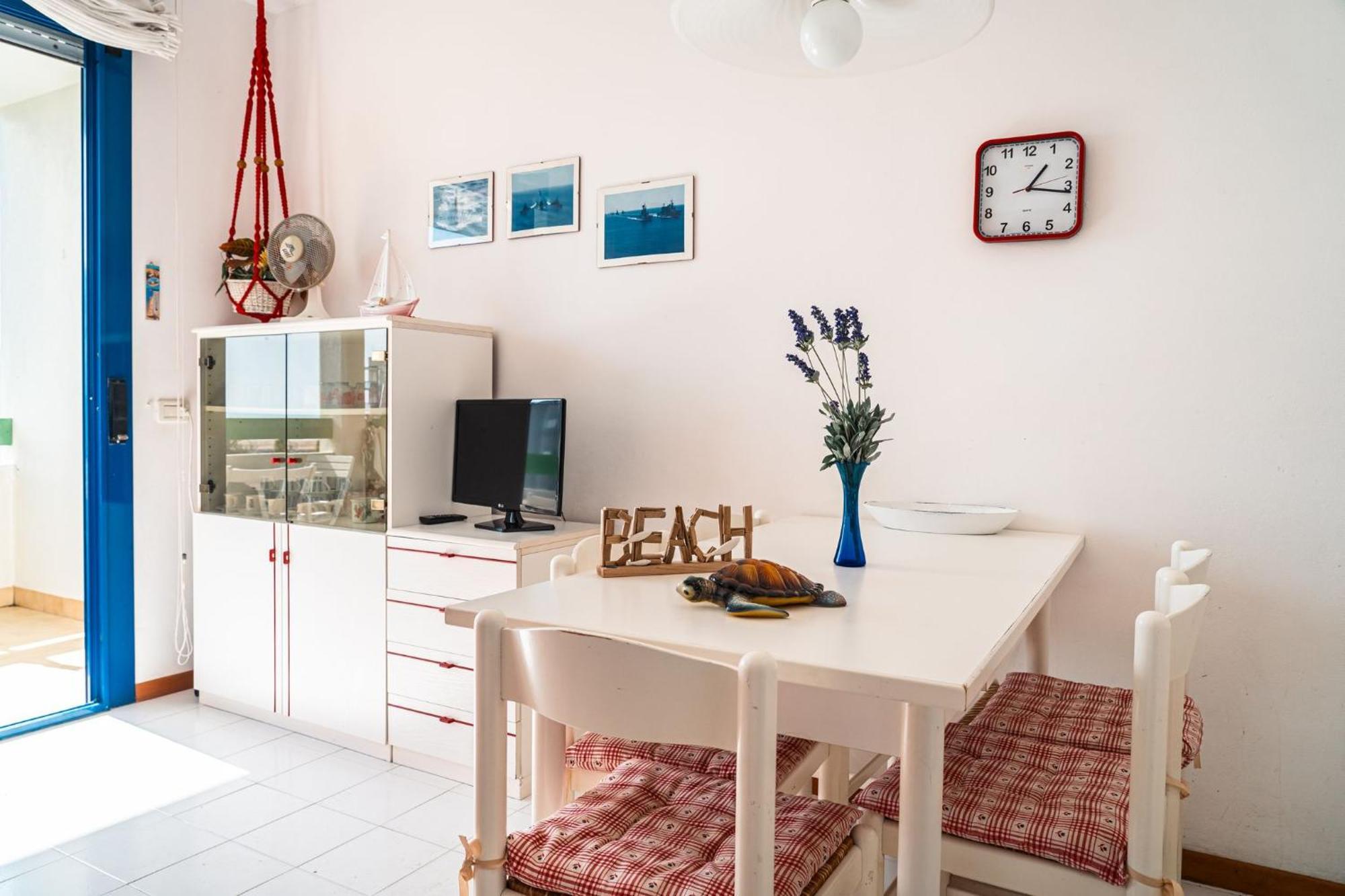 Nice Apartment With Sunny Terrace In 比比翁 外观 照片